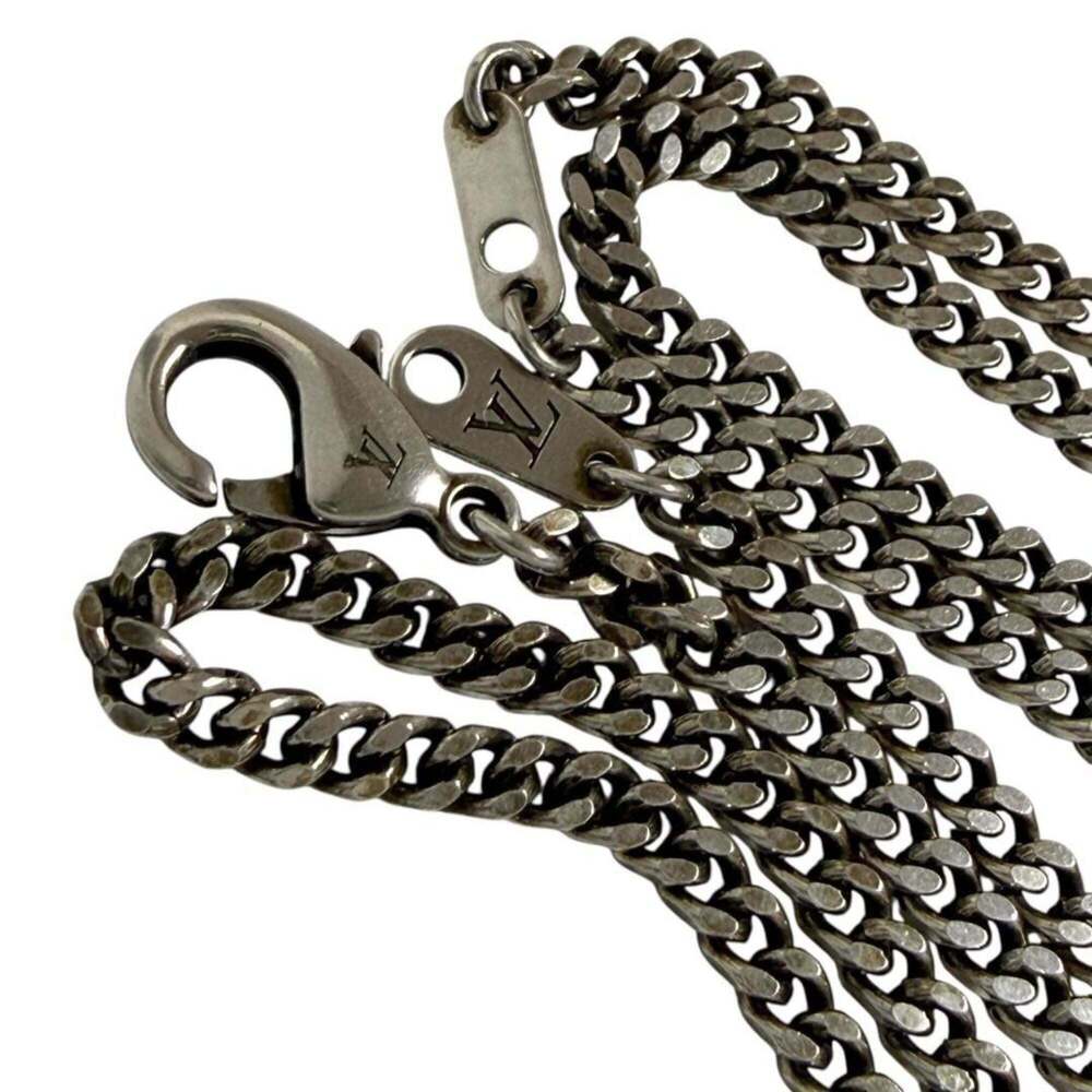 LOUIS VUITTON Necklace - Picture 3 of 9